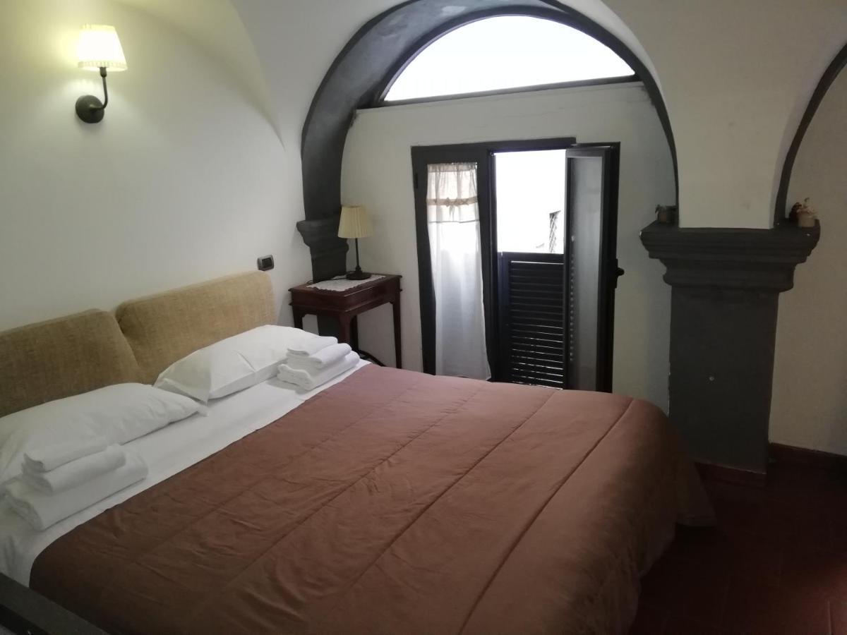 Napule Apartment Napels Buitenkant foto